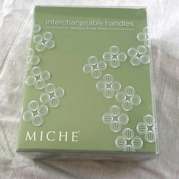 Miche Interchangeable Handles Antique Brass Chain Set for a Miche Base Bag - Picture 2 of 5